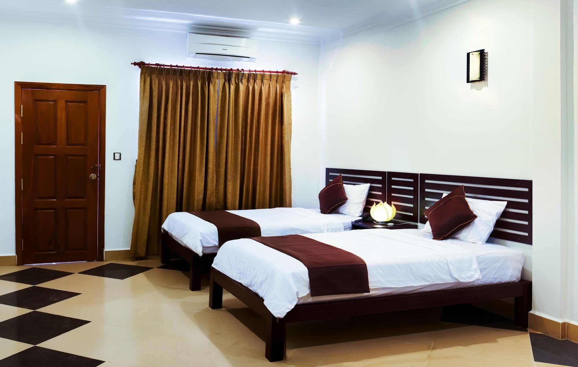 Aime House & Niisaii Apartment Phnom Penh Exterior foto